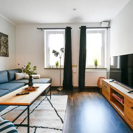 Apartment Fuerst-pueckler-apartment_bis 6 Personen_waschmaschine_kueche_2x Parkplaetze_terrasse_netflix *